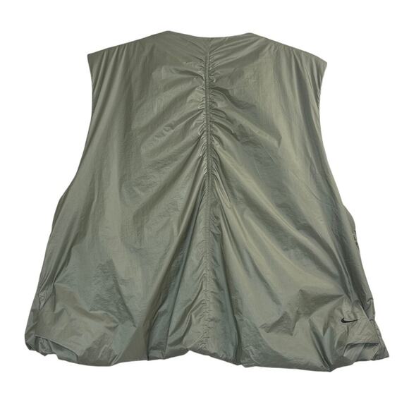 NWT Nike Tech Woven Loose Fit Lightweight Army/Black Vest Mens Sz S (HM4262-320) - Picture 9 of 11